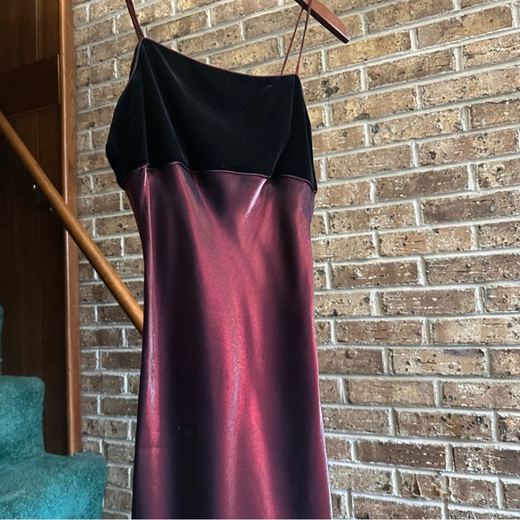 VTG 90s Dark Red Metallic & Velvet Empire Waist Formal Prom Princess Dress Gown - Picture 3 of 13